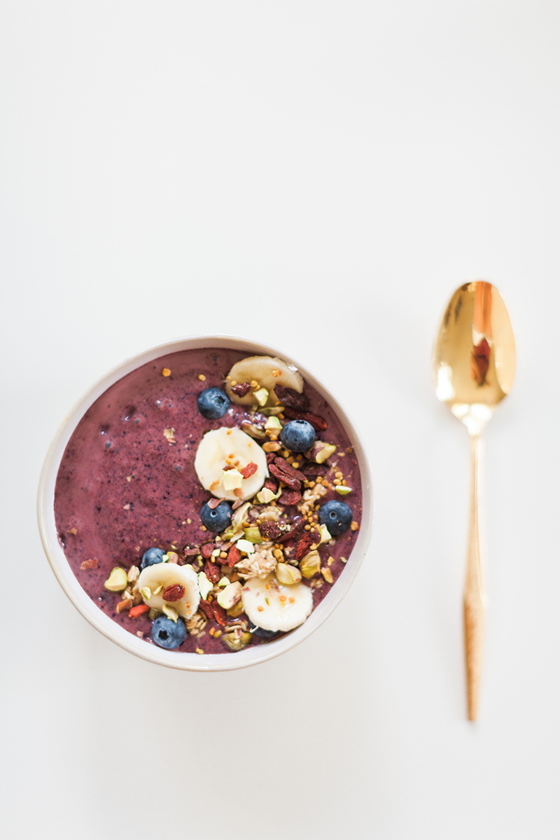 Get Glowing Smoothie Bowl, Breakfast, Gut Health, Clean Eating, Nutrition, Food Blogger, Sun and Salt Wellness