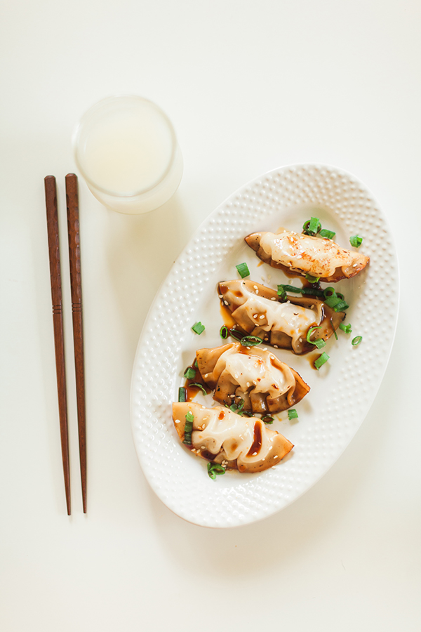 Gingery Chicken Pot Stickers, Japanese Cooking, Clean Eating, Nutrition, Food Blogger, Sun and Salt Wellness