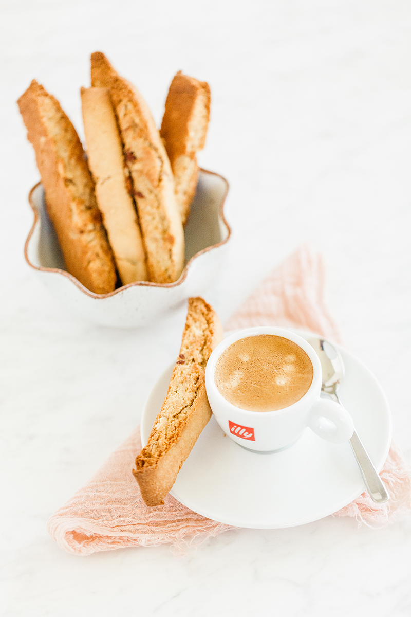 Almond biscotti, Italian baking, cookies, baking from scratch, food blogger, Sun and Salt Wellness