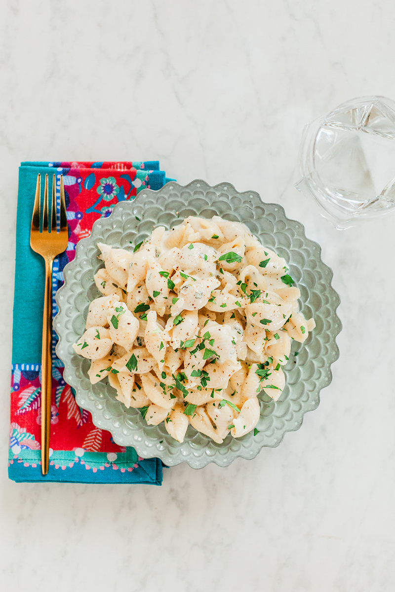 Herbed Stovetop Mac and Cheese, Mac and Cheese, Comfort Food, Food Blogger, Sun and Salt Wellness