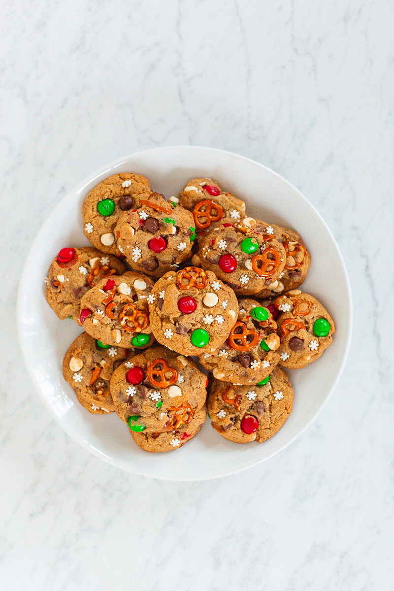 Christmas Kitchen Sink Cookies, Cookies, Baking from Scratch, Dessert, Sweet Treat, Food Blogger, Sun and Salt Wellness