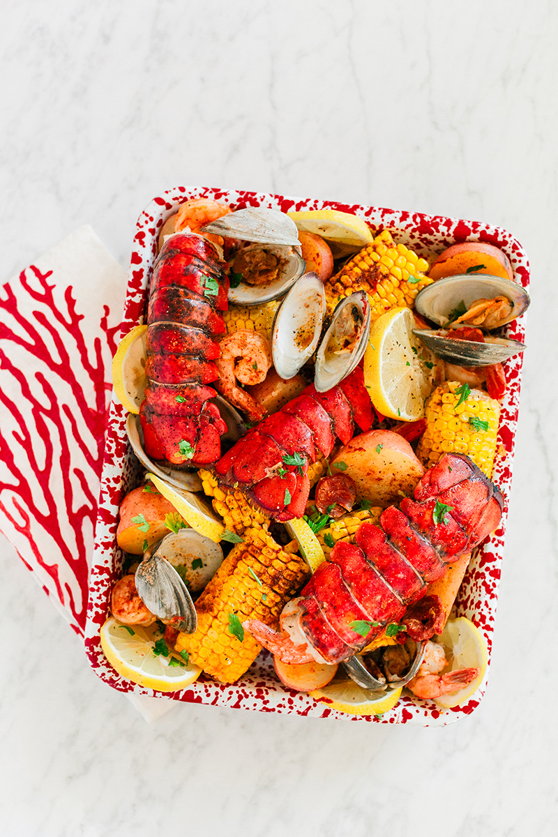 Clambake, Summer, Summer Soiree, Seafood, Seafood Boil, Entertaining, Family Party, Food Blogger, Sun and Salt Wellness